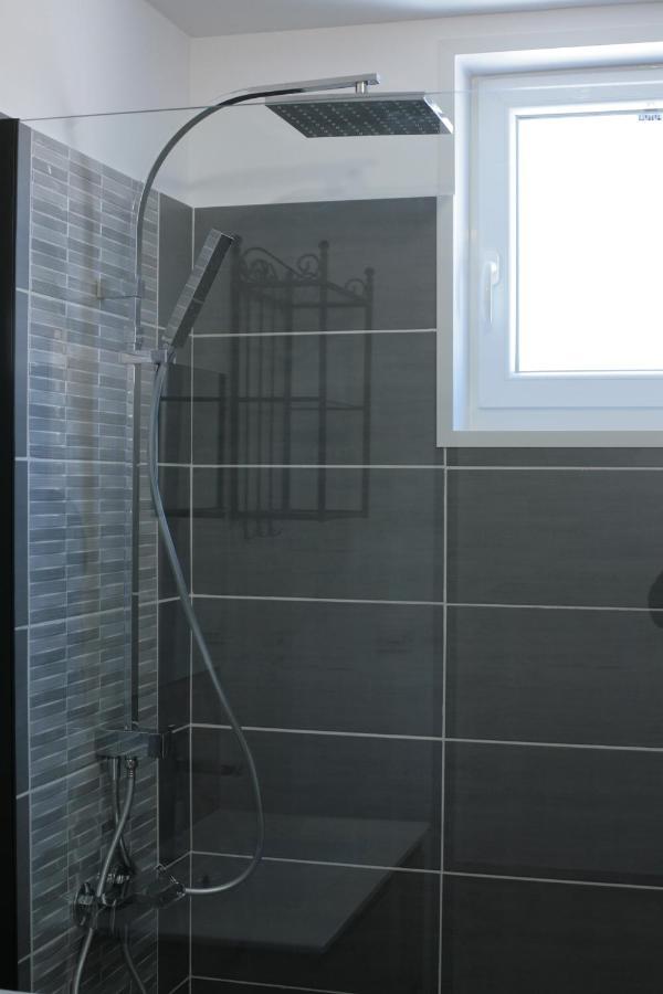 Rully House Apartment Bagian luar foto