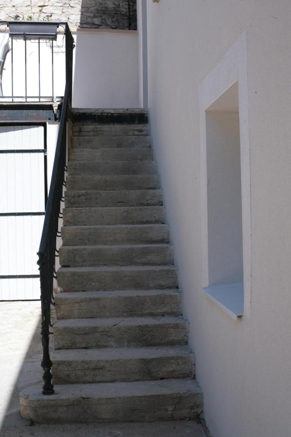 Rully House Apartment Bagian luar foto
